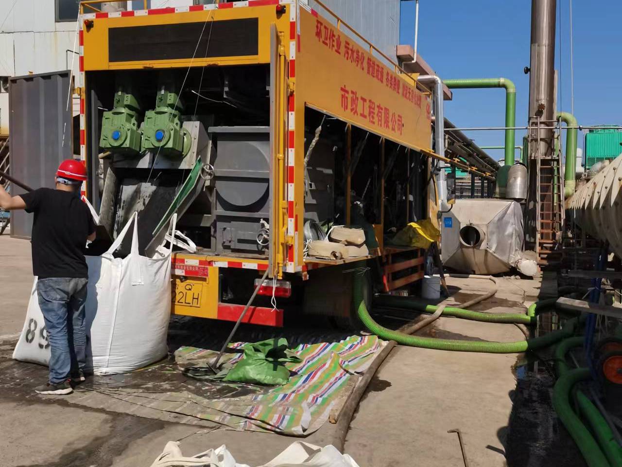 通海淤泥压干处理